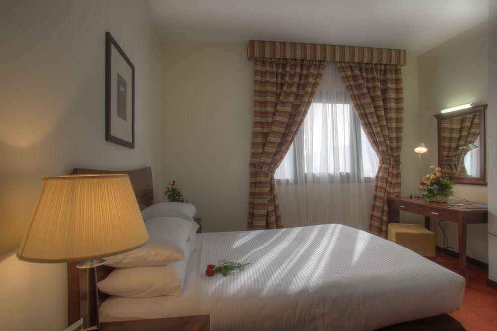 Century Hotel Apartment Abu Dhabi Bagian luar foto